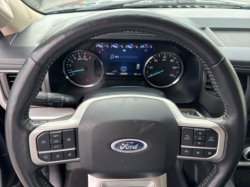 Used 2024 Ford Expedition XLT AWD/4WD image 31