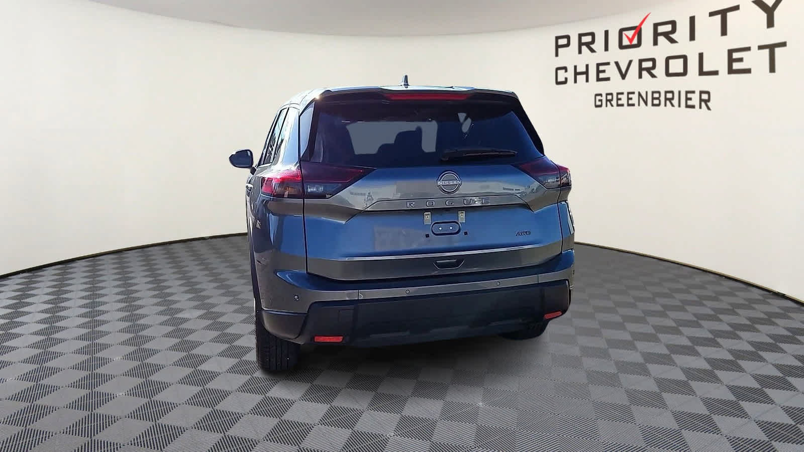 Used 2025 Nissan Rogue SV AWD/4WD image 7