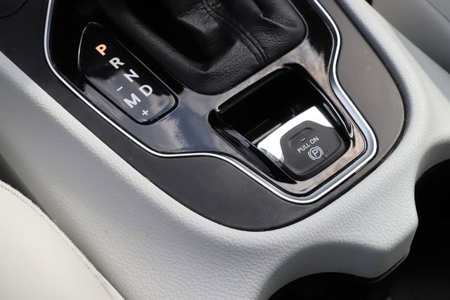 Used 2019 Jeep Cherokee Limited AWD/4WD image 29
