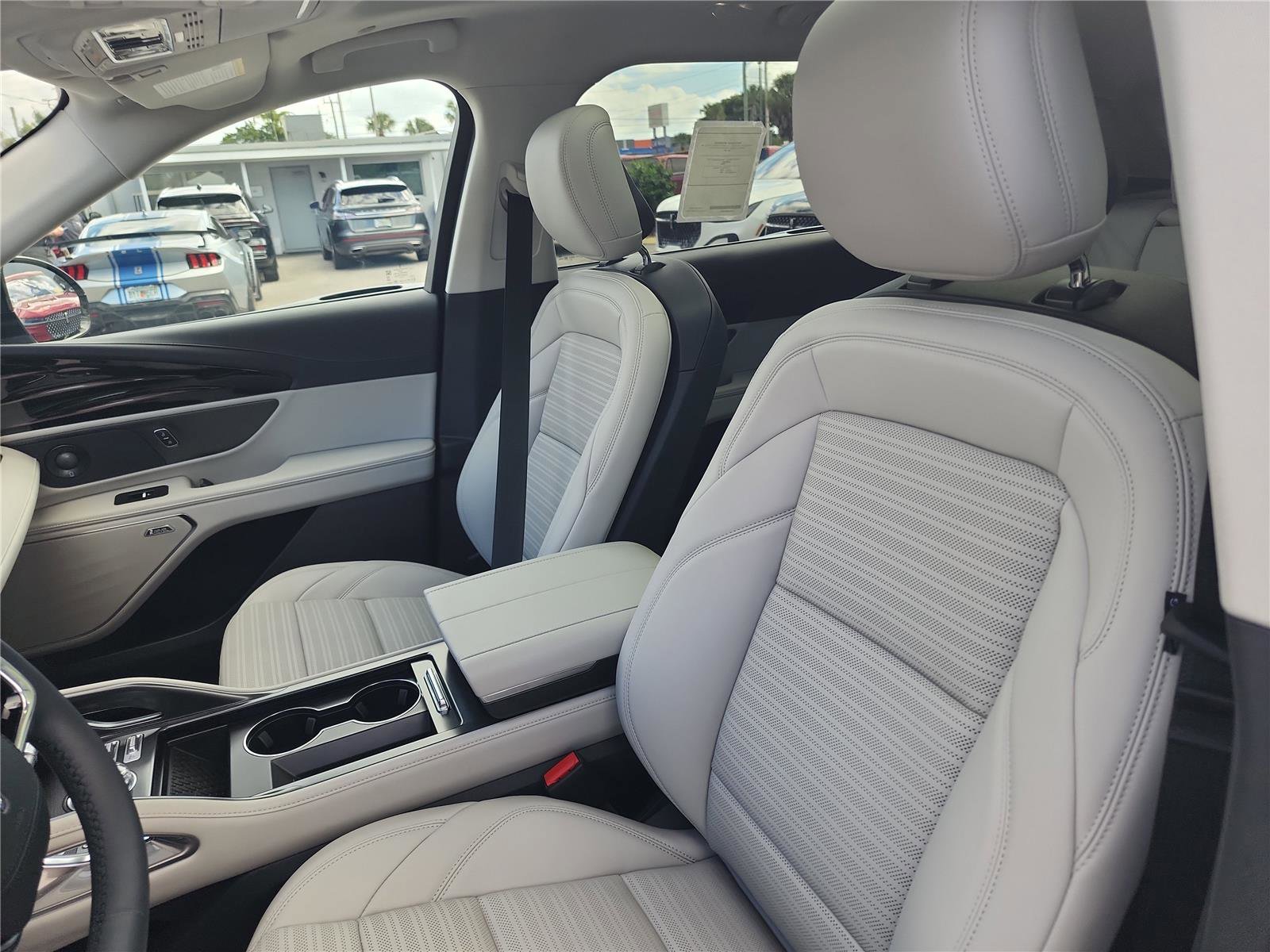 New 2026 Lincoln Nautilus Reserve w/ Jet Appearance Package image 14