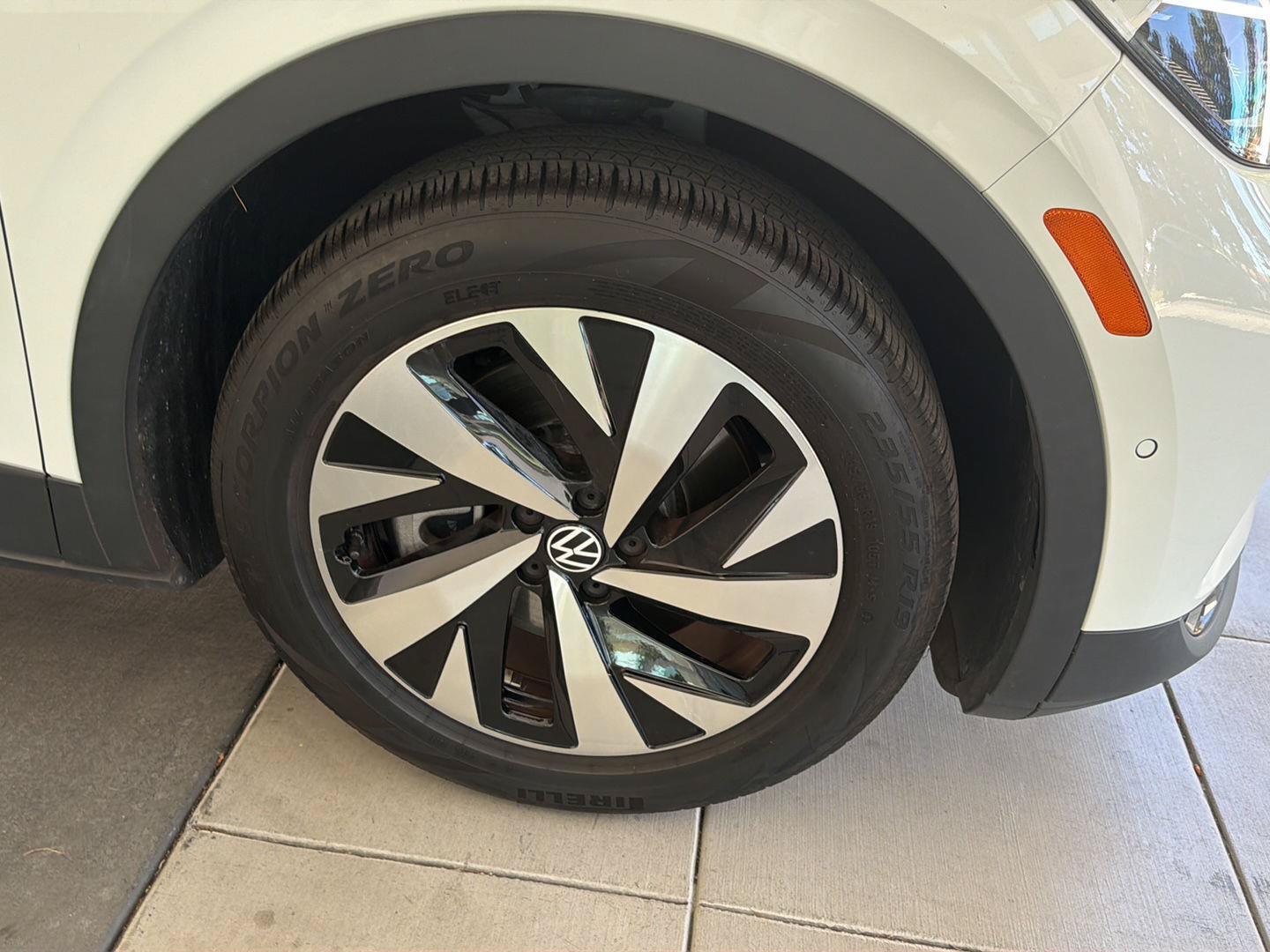 Certified 2024 Volkswagen ID.4 2WD image 10