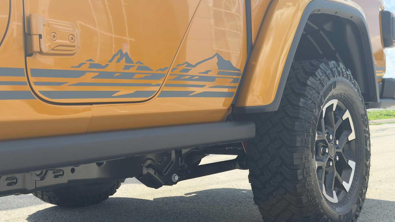New 2026 Jeep Gladiator Rubicon w/ Rockslide Package AWD/4WD image 5