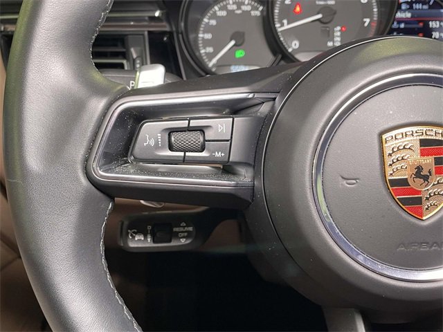 Used 2025 Porsche Macan image 42