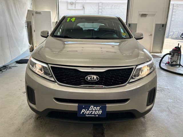 Used 2014 Kia Sorento LX FWD image 2