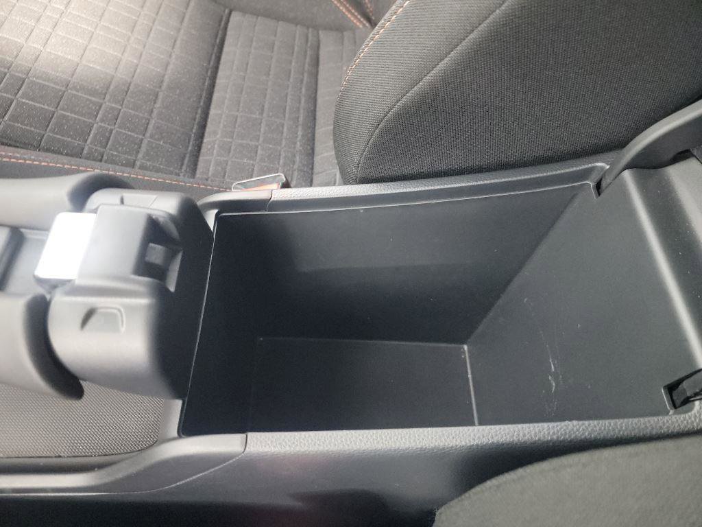 Certified 2025 Honda HR-V Sport image 35