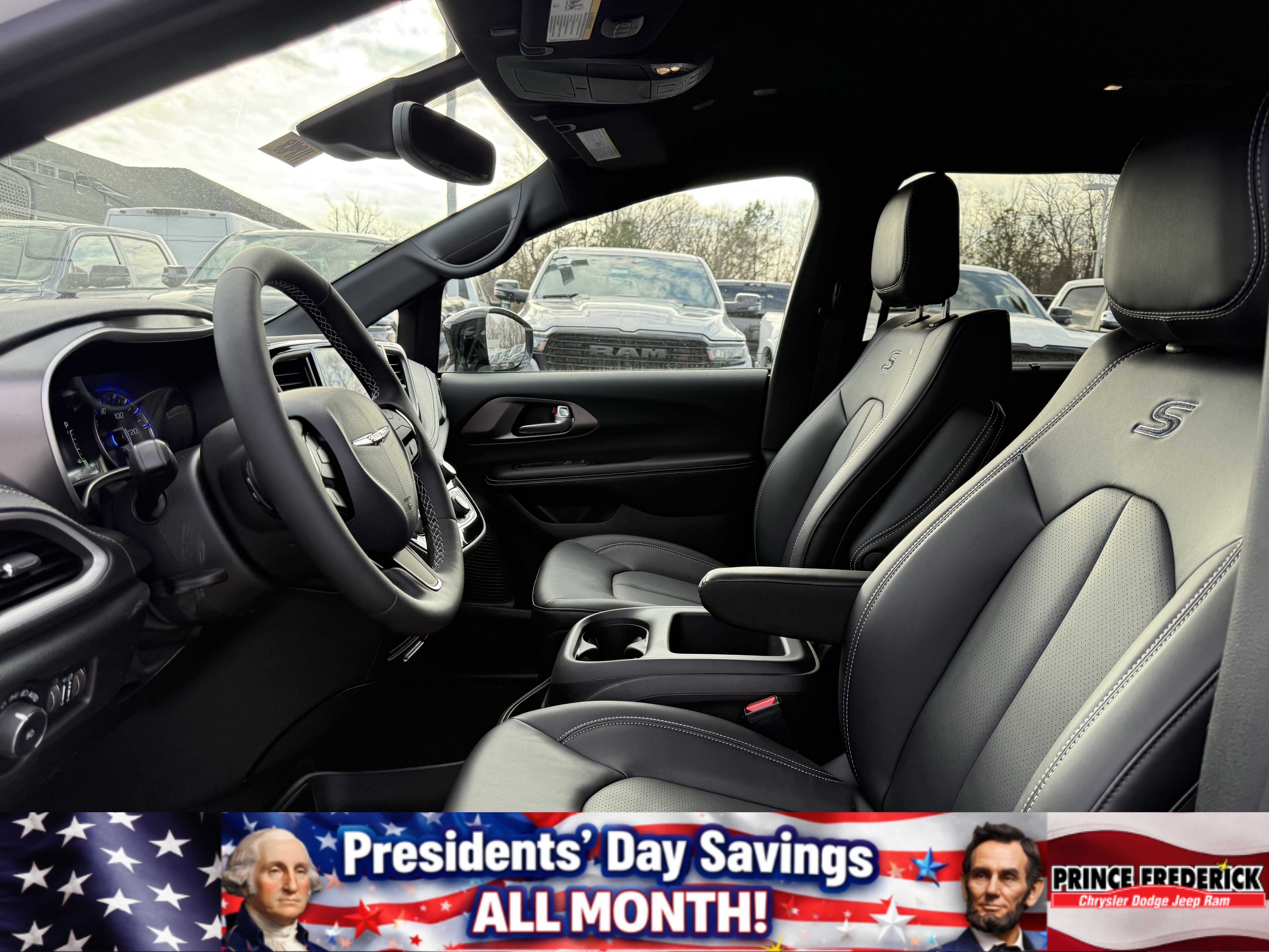 New 2026 Chrysler Pacifica Select image 10