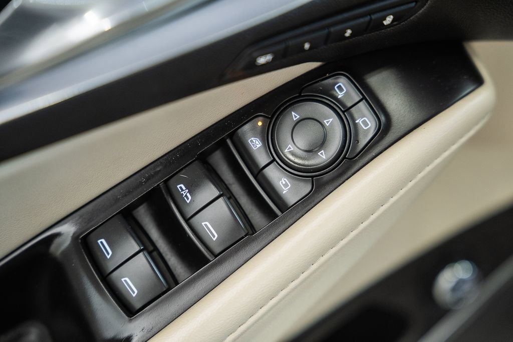 Used 2019 Buick Enclave Premium AWD/4WD image 41