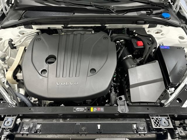 Used 2023 Volvo S60 B5 Plus w/ Climate Package AWD/4WD image 10