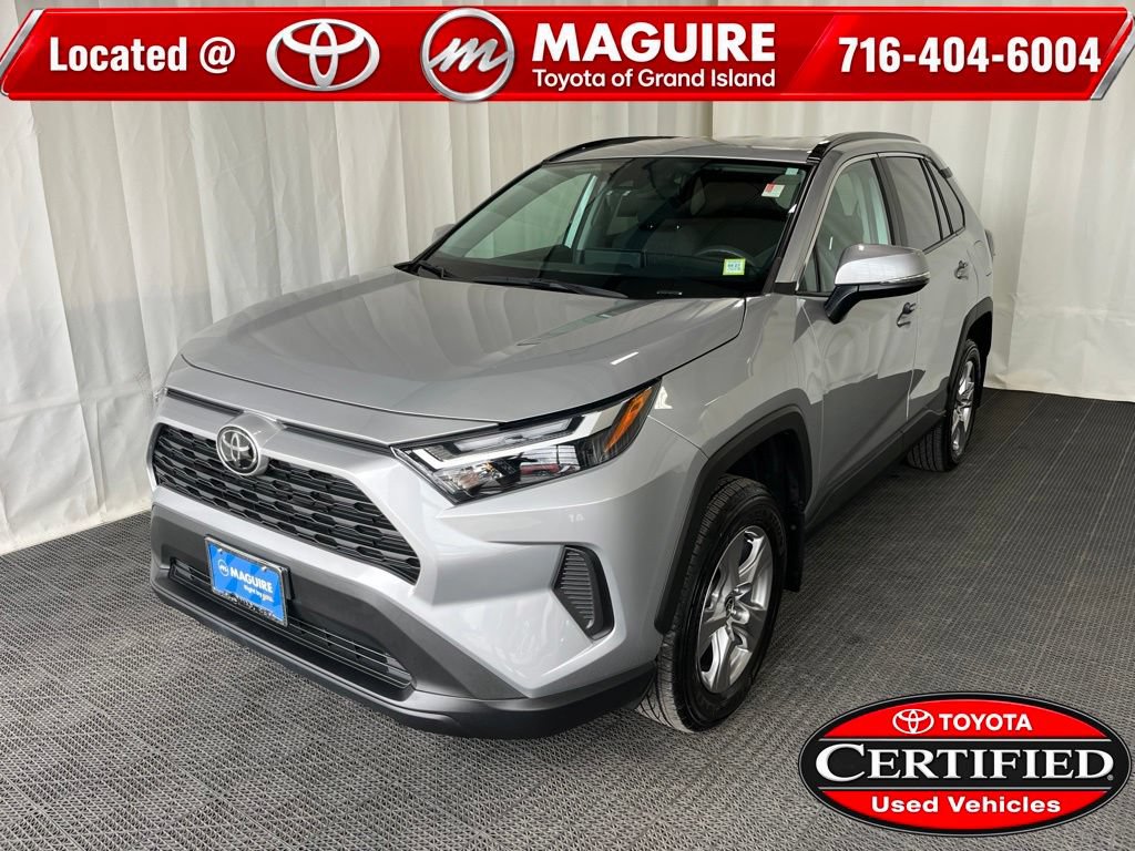 Used 2024 Toyota RAV4 XLE AWD/4WD image 1