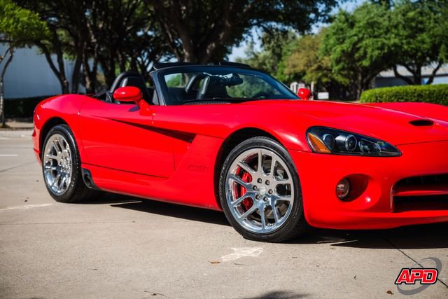 Used 2004 Dodge Viper SRT-10 image 39