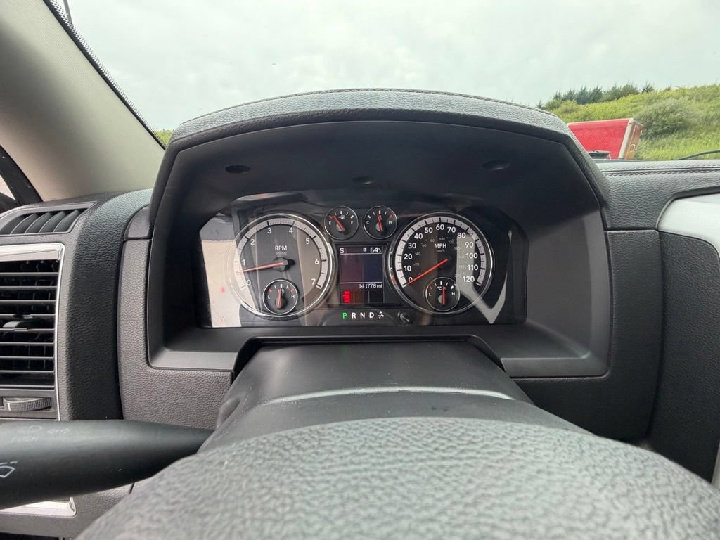 Used 2012 RAM 1500 Laramie AWD/4WD image 32