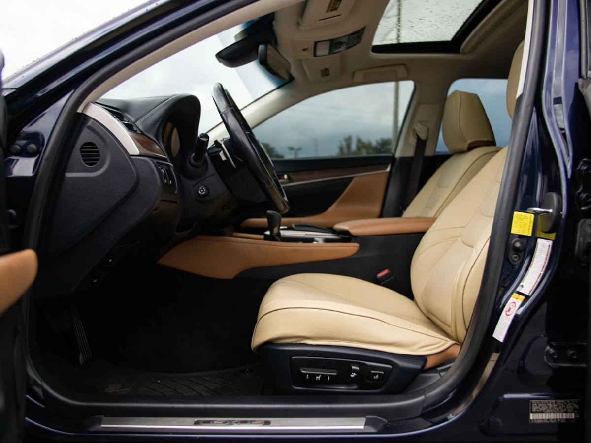 Used 2016 Lexus GS 350 AWD w/ Premium Package image 19