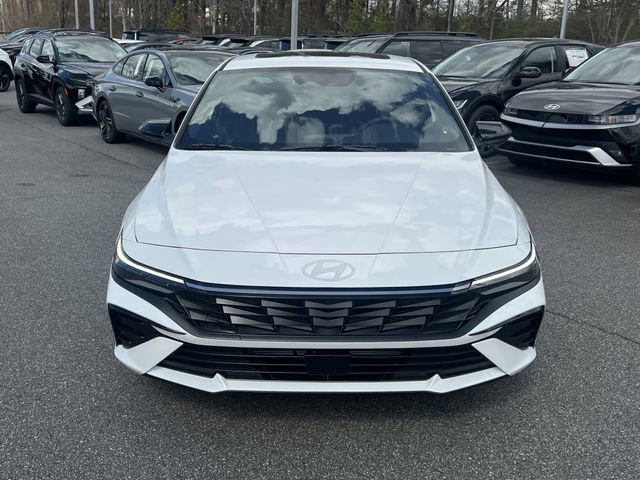 New 2026 Hyundai Elantra SEL Sport Premium FWD image 2