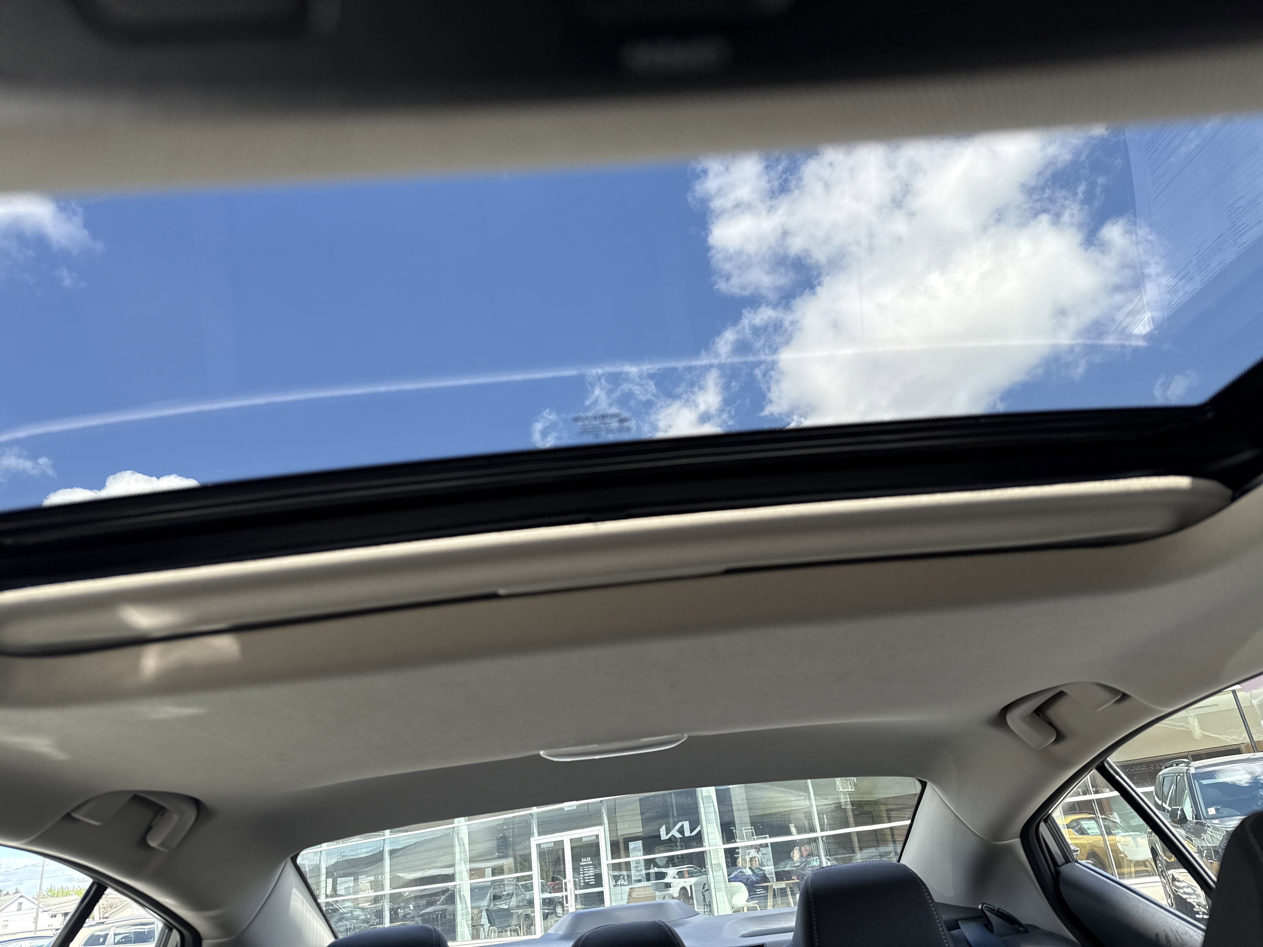 Used 2023 Nissan Altima 2.5 SV w/ SV Premium Package FWD image 29