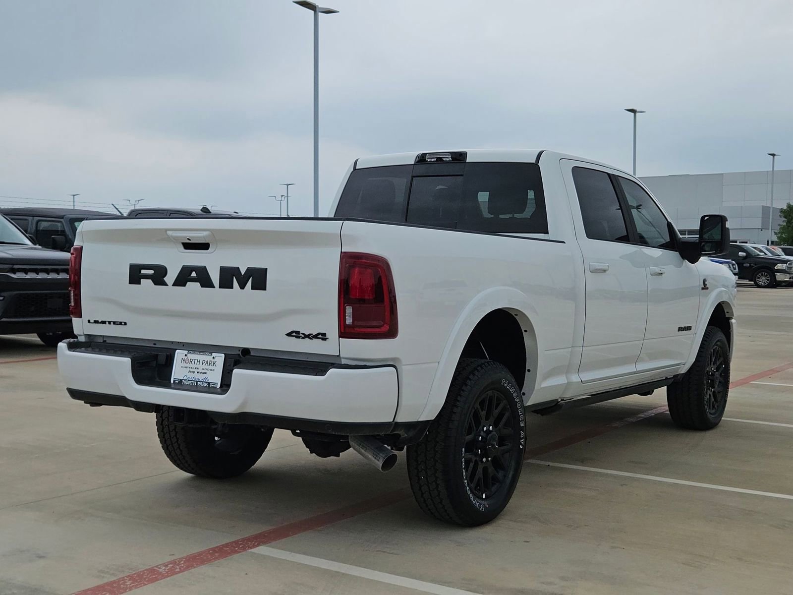 New 2026 RAM 2500 Limited AWD/4WD image 3