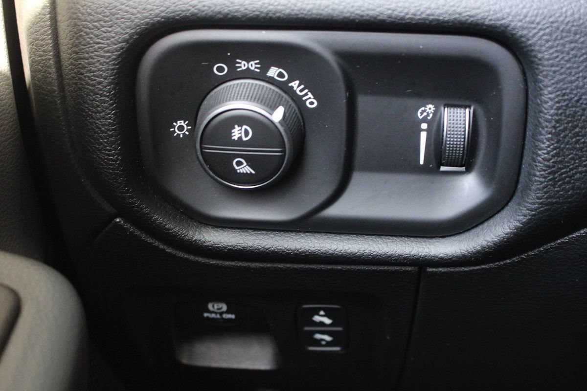Used 2021 RAM 1500 Big Horn AWD/4WD image 28