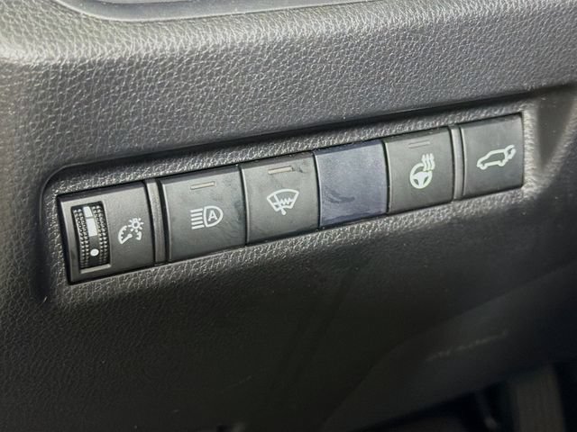 Used 2020 Toyota RAV4 XLE w/ Convenience Package AWD/4WD image 15