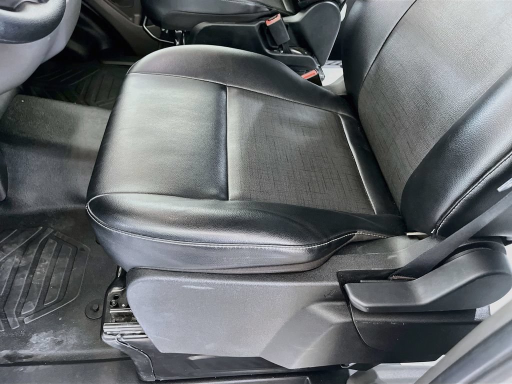Used 2025 Ford Transit 150 Low Roof RWD image 19