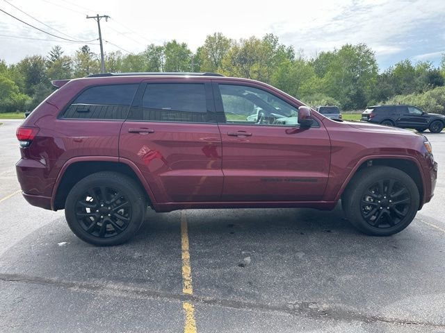 Used 2021 Jeep Grand Cherokee Altitude AWD/4WD image 7
