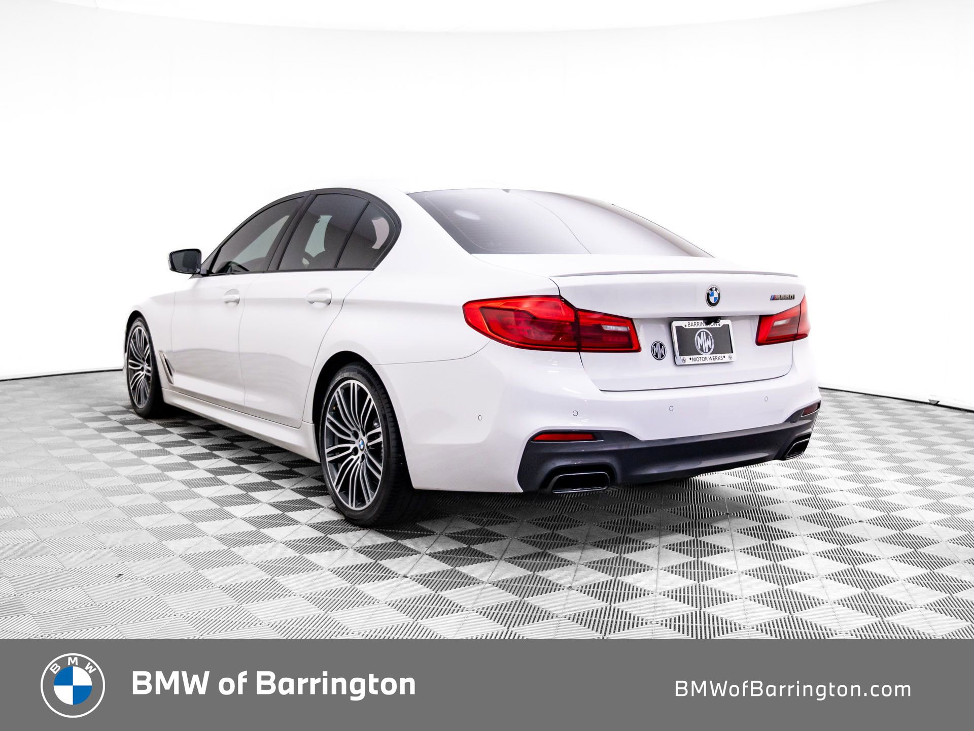 Used 2019 BMW M550i xDrive image 3