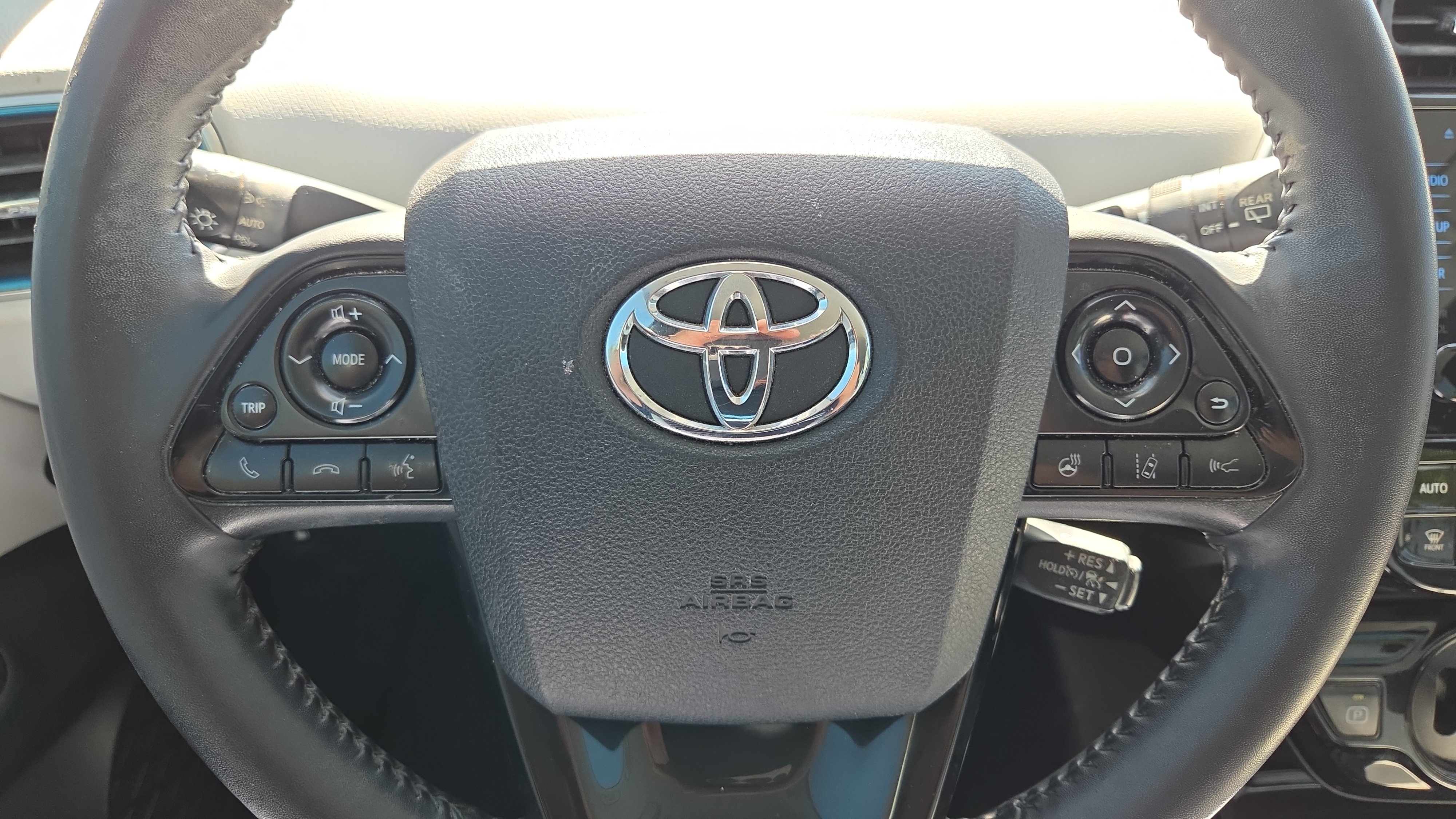 Used 2019 Toyota Prius XLE FWD image 25