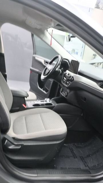 Used 2022 Ford Escape SE w/ Convenience Package AWD/4WD image 22