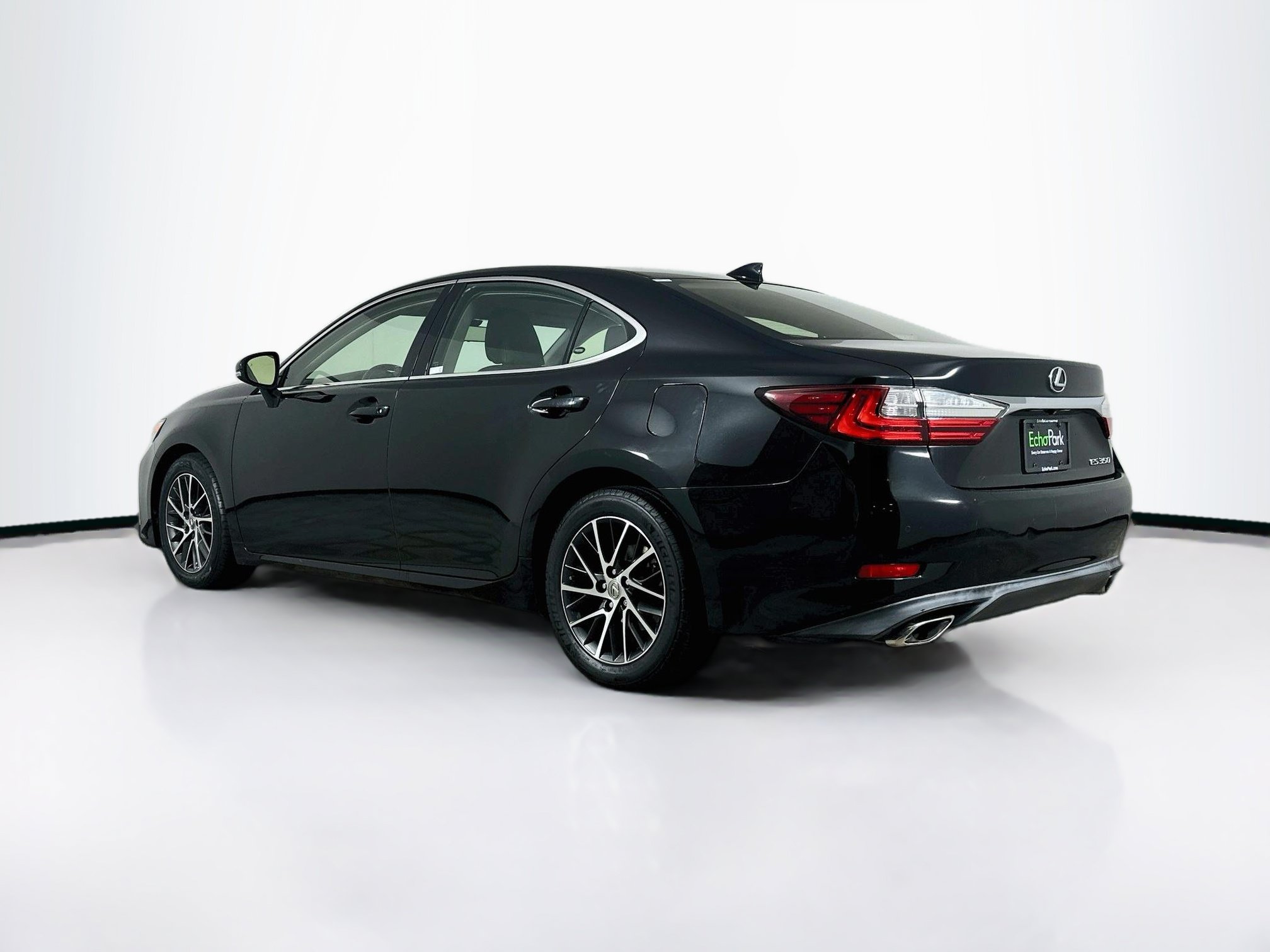 Used 2016 Lexus ES 350 w/ Luxury Package w/Wood Trim FWD image 5