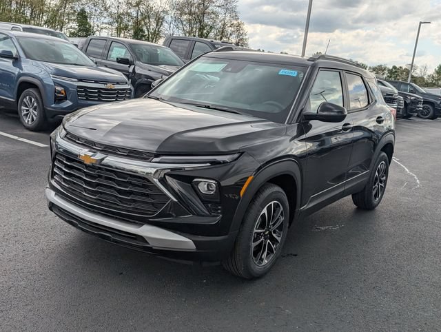 New 2026 Chevrolet TrailBlazer LT w/ LT Cold Weather Package FWD image 3