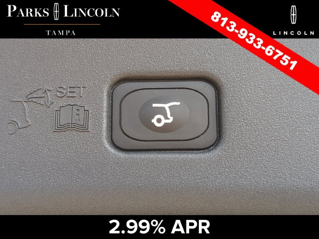 Certified 2024 Lincoln Nautilus Premier AWD/4WD image 9