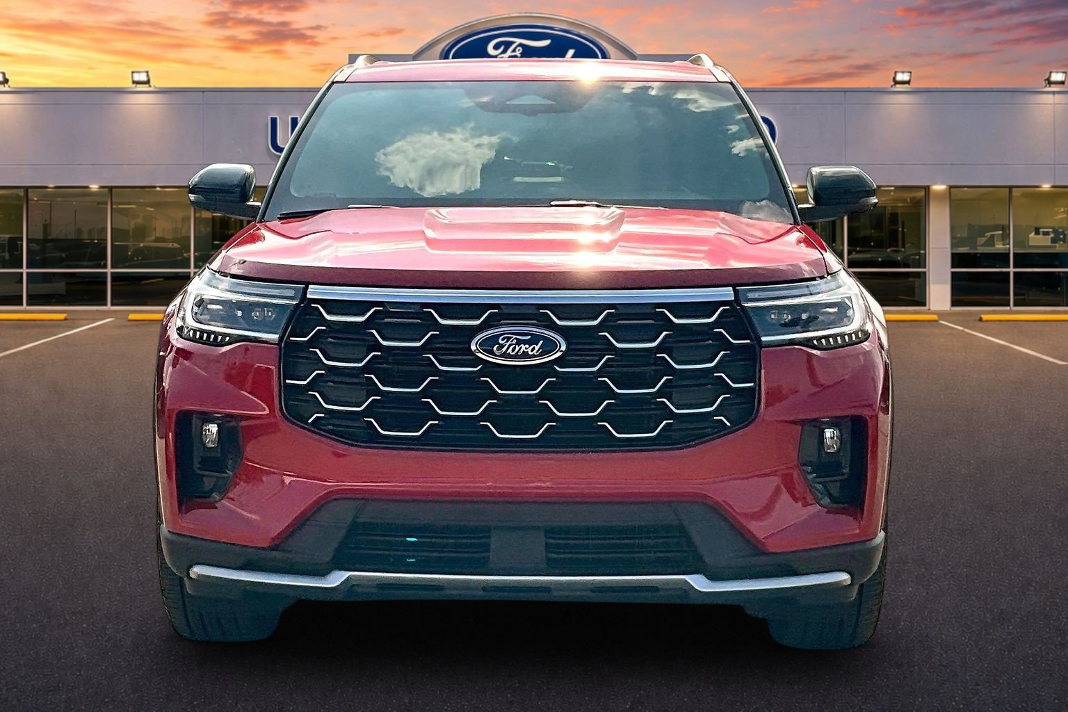 Used 2025 Ford Explorer Platinum w/ Ultimate Package AWD/4WD image 3