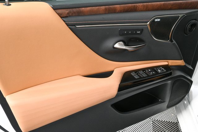 Used 2022 Lexus ES 300h w/ Premium Package image 6