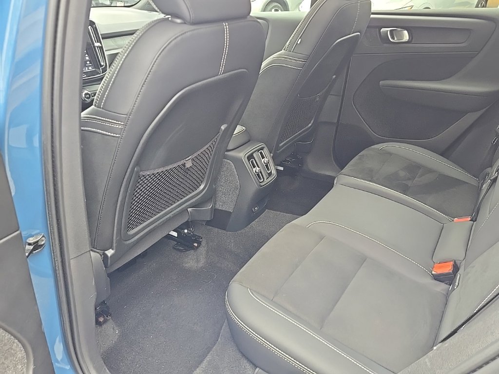 Certified 2023 Volvo C40 P8 Recharge Plus AWD/4WD image 12