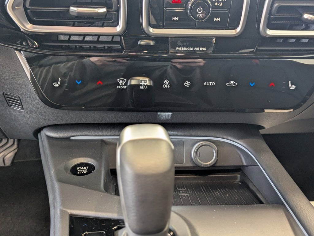 New 2026 Nissan Sentra SR w/ SR Premium Package image 24