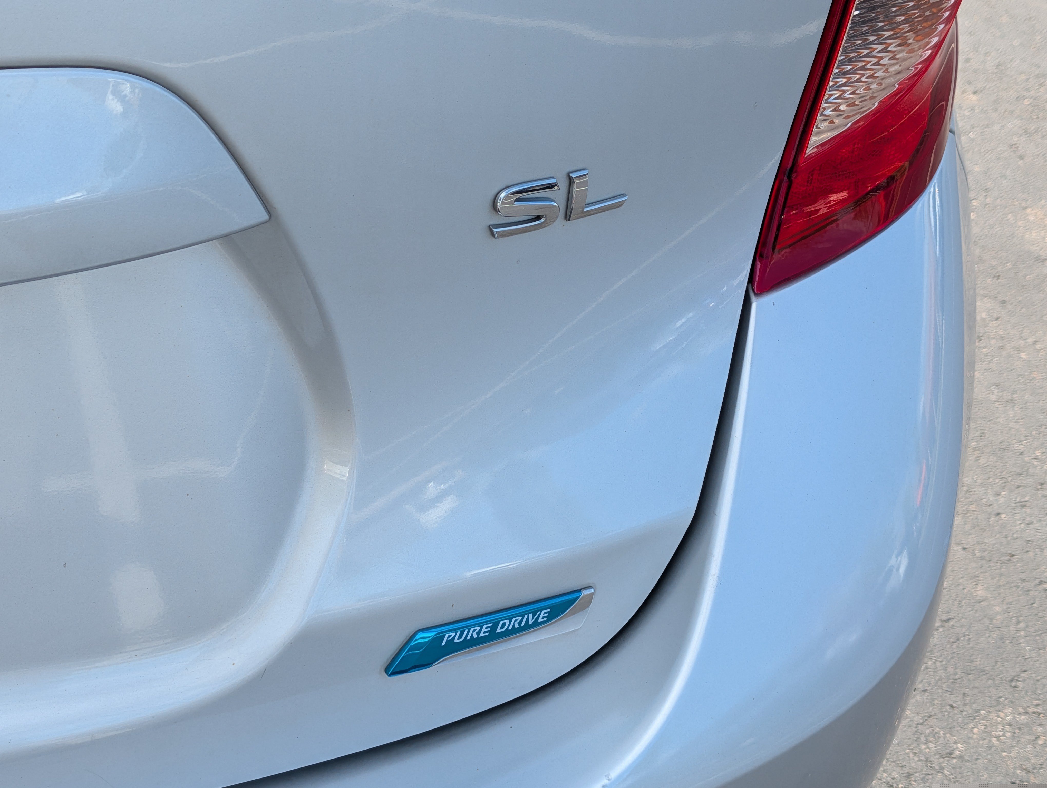 Used 2014 Nissan Versa Note SV w/ SL Package FWD image 6