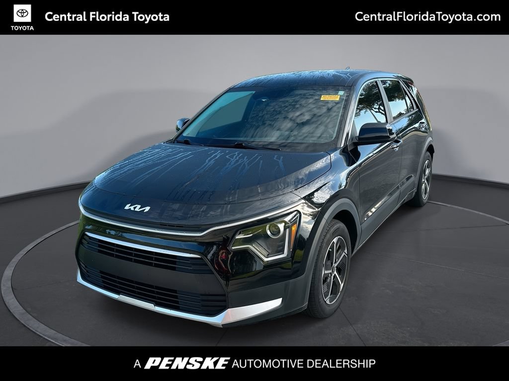 Used 2024 Kia Niro LX FWD image 1