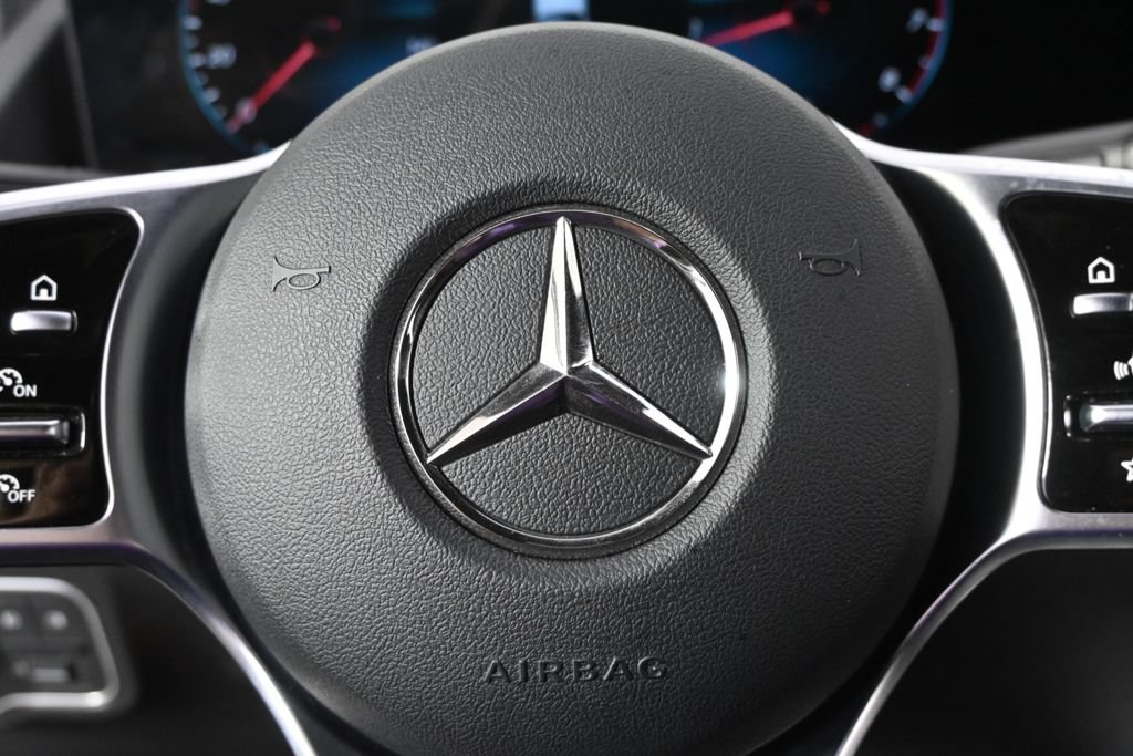 Used 2022 Mercedes-Benz GLA 250 4MATIC image 35