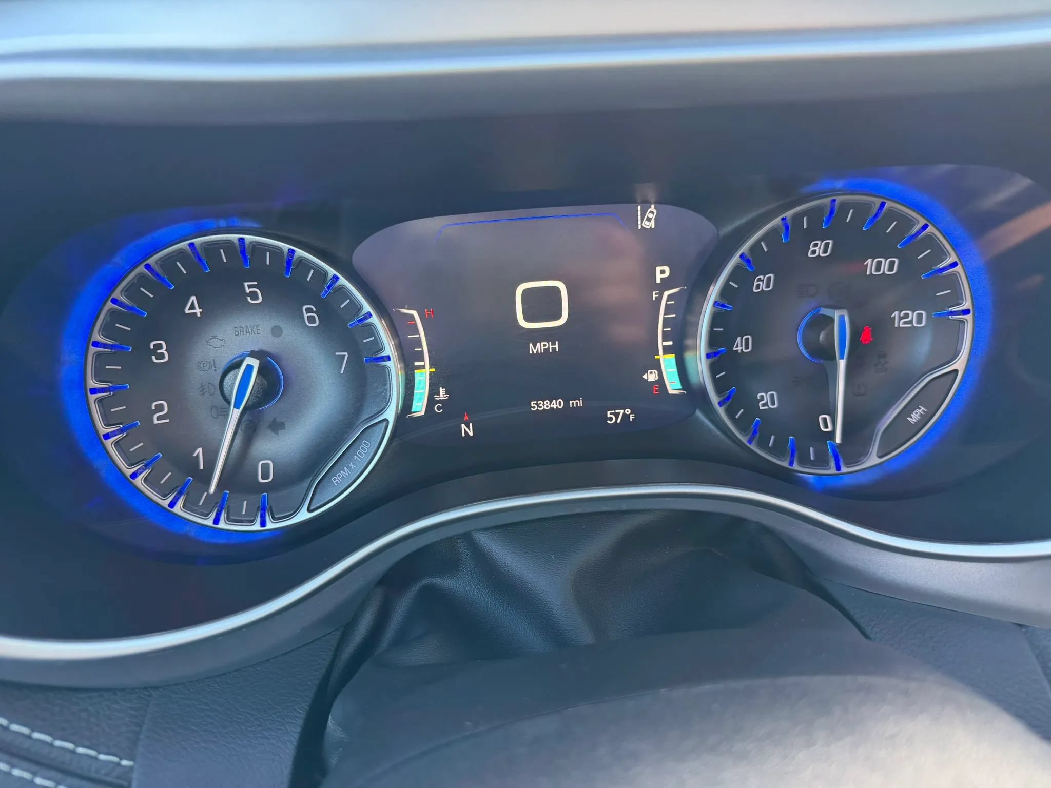Used 2022 Chrysler Pacifica Touring-L w/ Uconnect Theater Family Group AWD/4WD image 10
