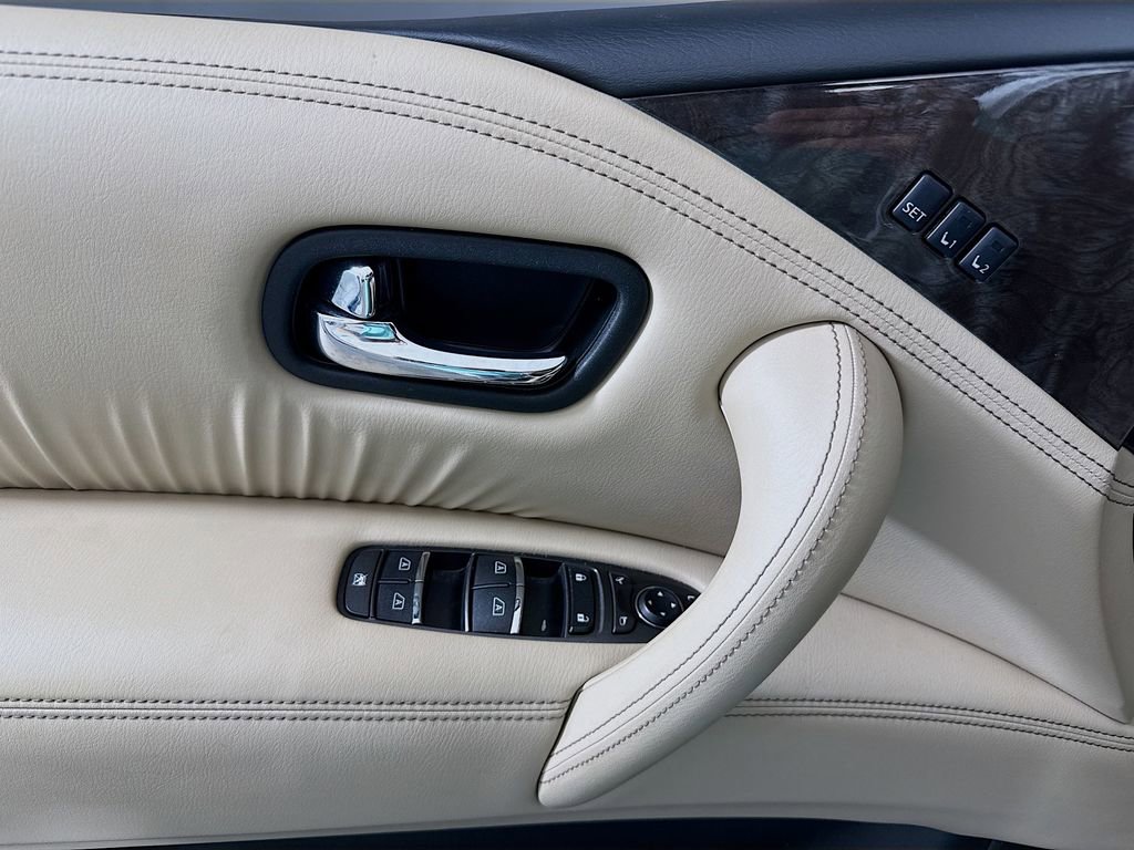 Used 2022 Nissan Armada Platinum image 18