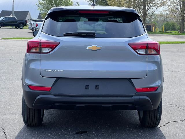 New 2026 Chevrolet TrailBlazer LS FWD image 32