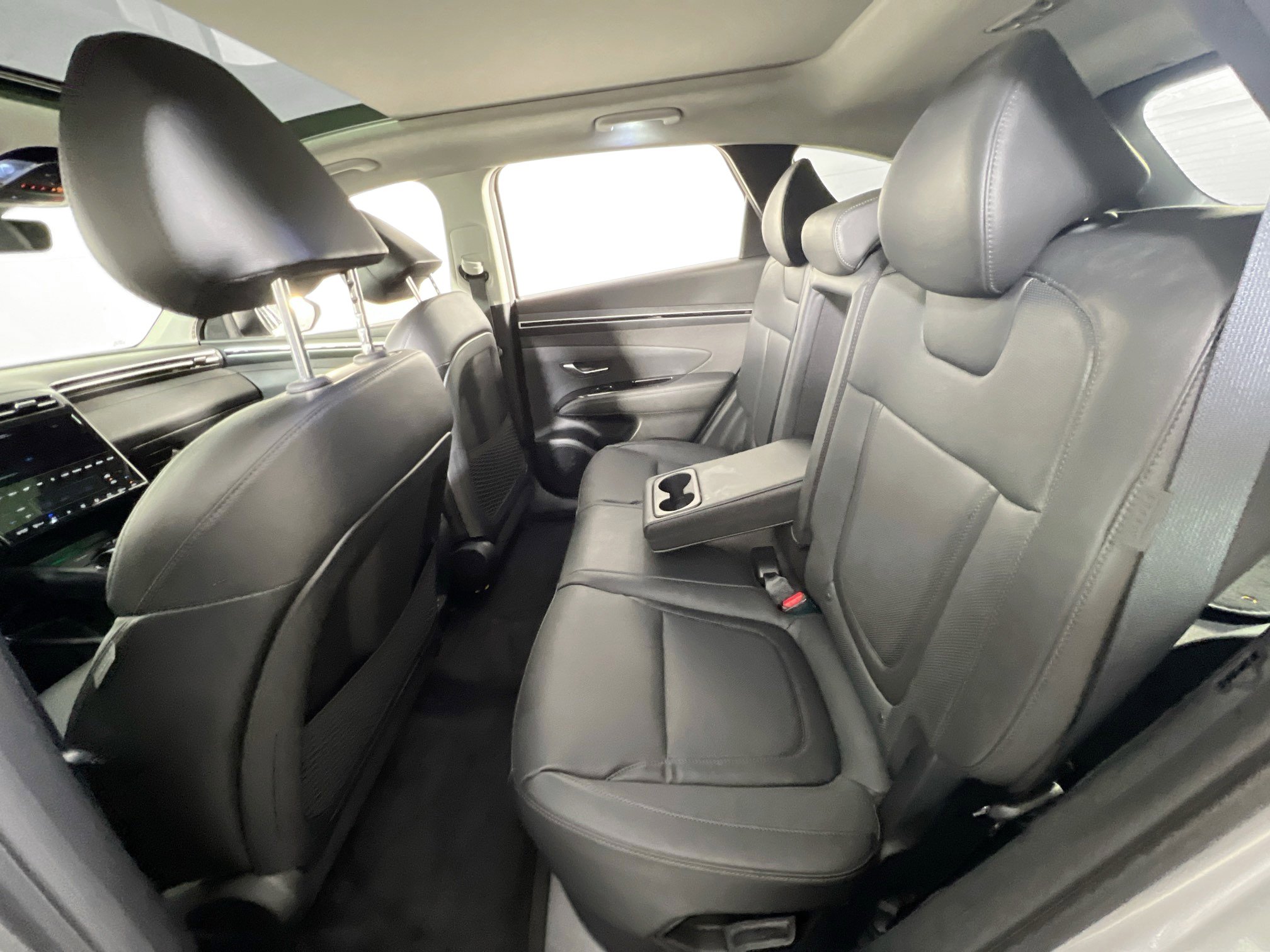 Used 2024 Hyundai Tucson Limited image 25