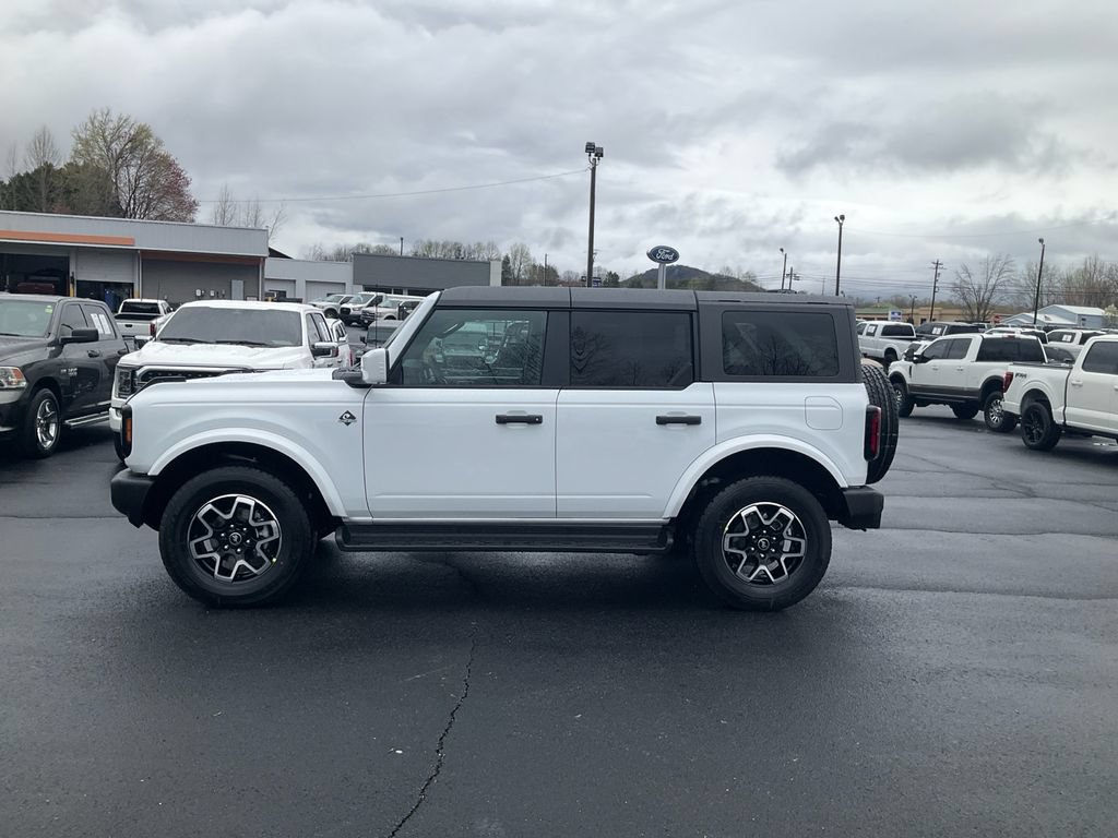 New 2026 Ford Bronco Outer Banks AWD/4WD image 8