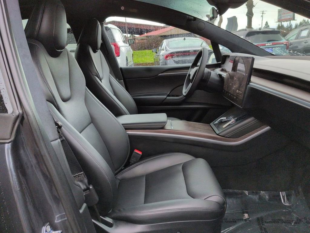 Used 2024 Tesla Model X AWD/4WD image 29