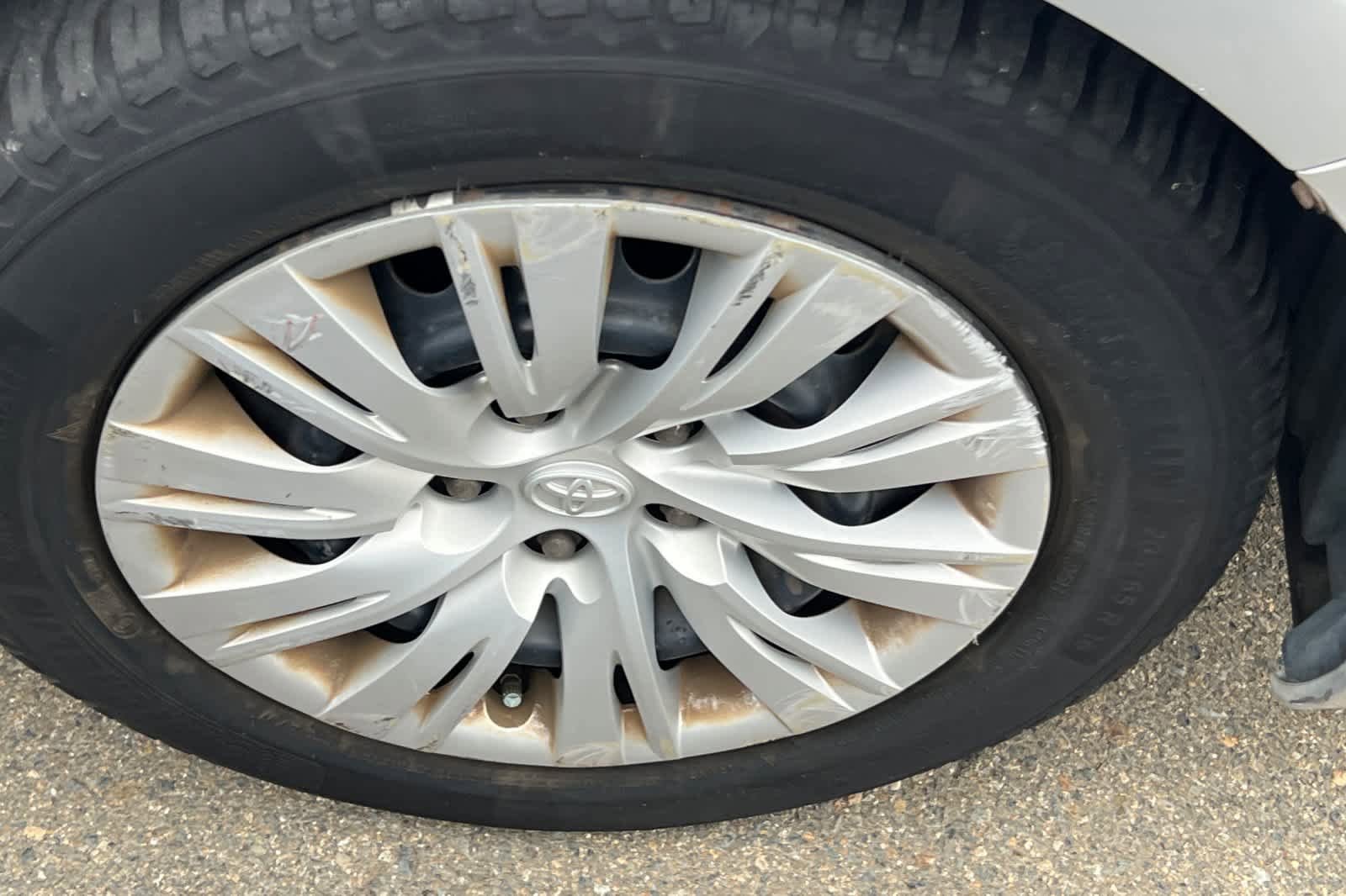 Used 2012 Toyota Camry LE FWD image 15