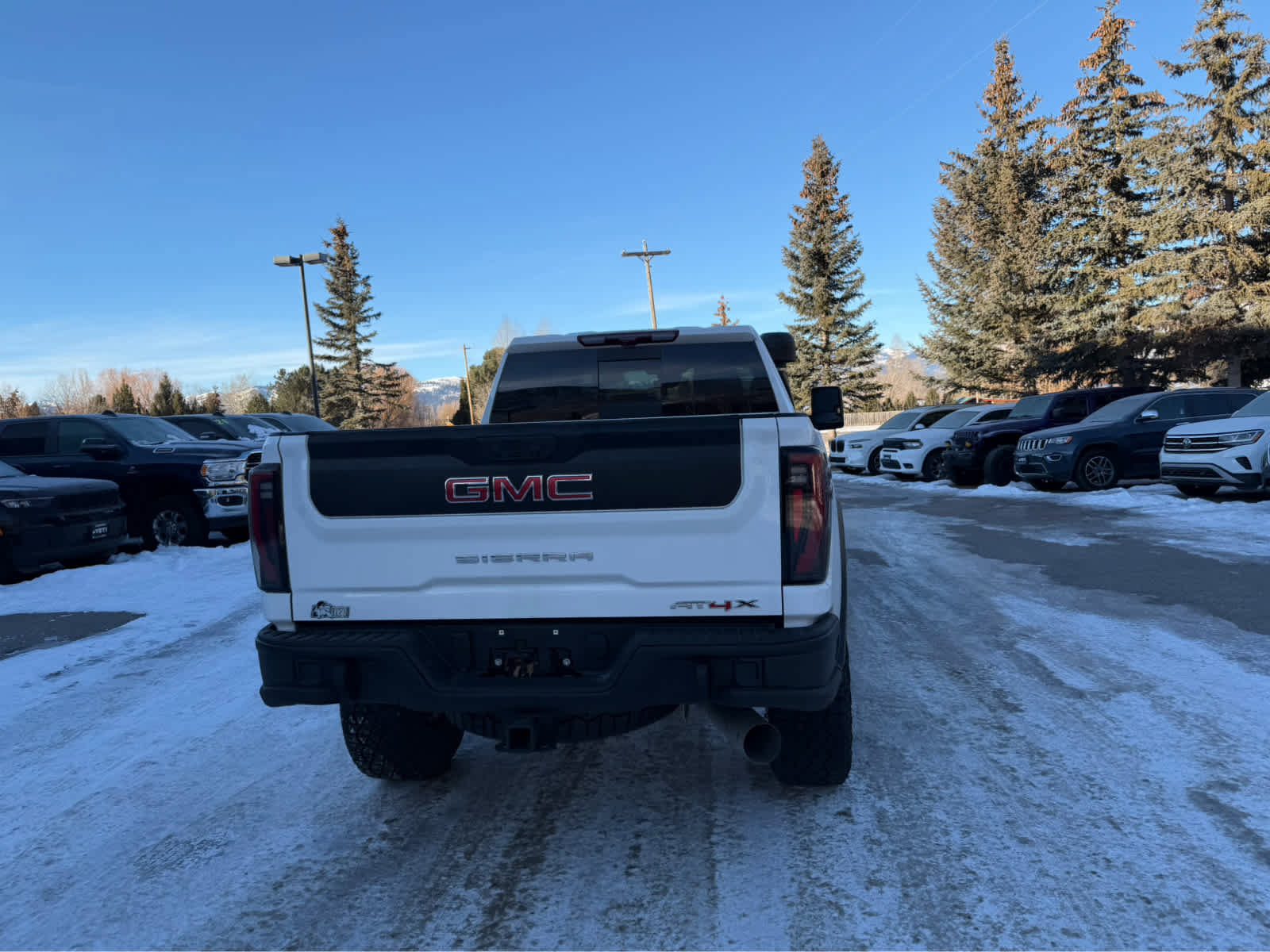 Used 2025 GMC Sierra 2500 AT4X w/ AT4X AEV Edition image 15