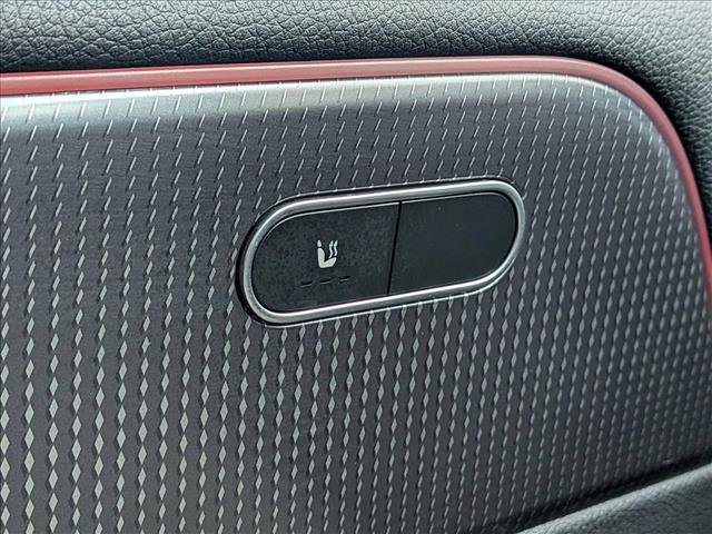 Used 2022 Mercedes-Benz GLA 250 4MATIC image 16