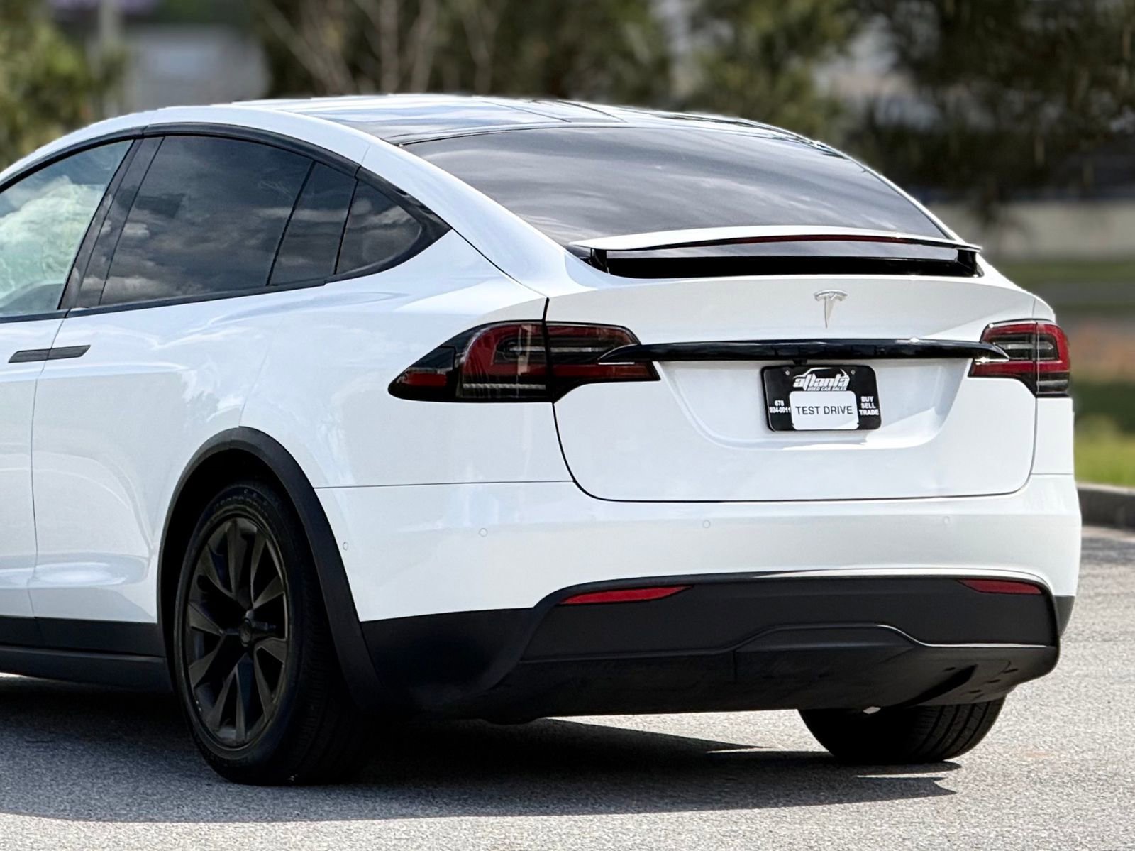 Used 2022 Tesla Model X image 46