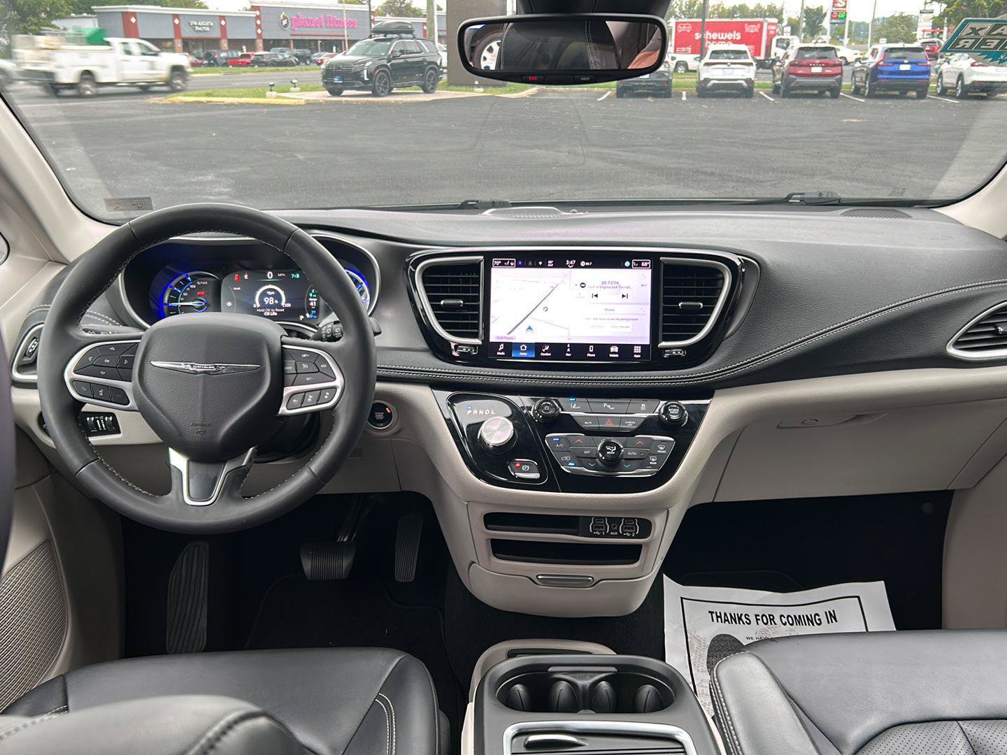Used 2024 Chrysler Pacifica Limited FWD image 24