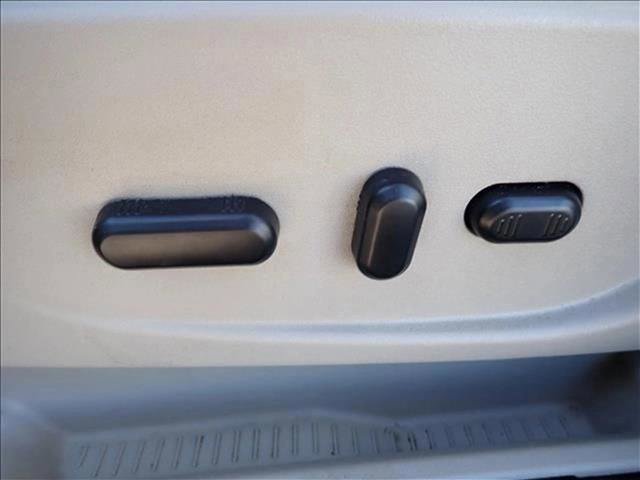 Used 2013 Ford C-MAX SEL image 12