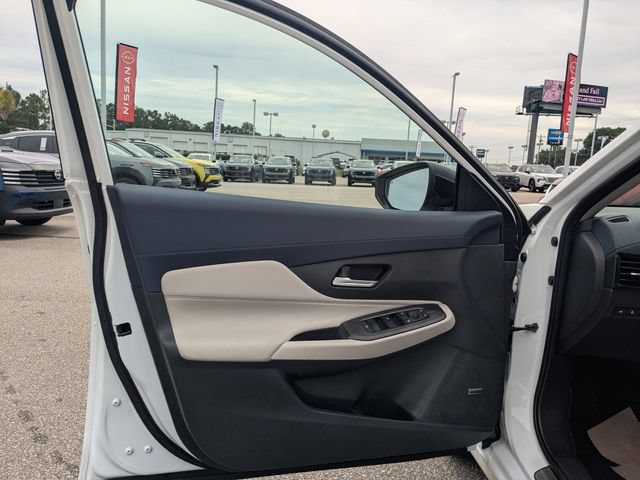 New 2026 Nissan Sentra SL w/ Floor Mat Package FWD image 11
