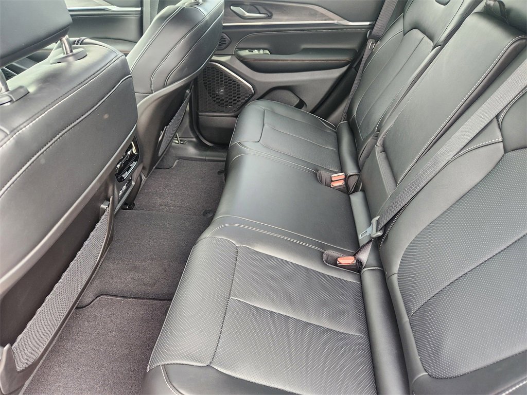 New 2025 Jeep Grand Cherokee Overland w/ Trailer Tow Package image 22